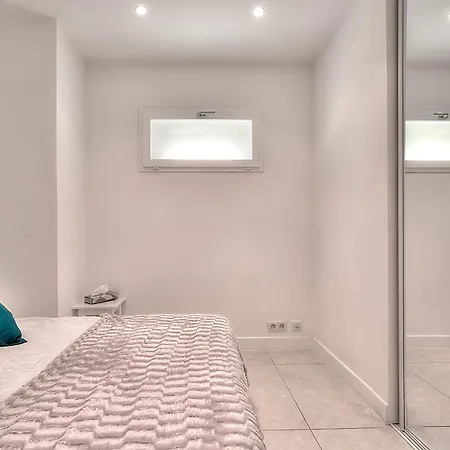 Appartements Croisette Grand Hotel Cannes Room photo